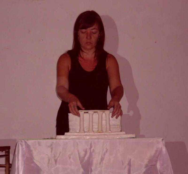1/1000000 - torta museo - 830x768 px